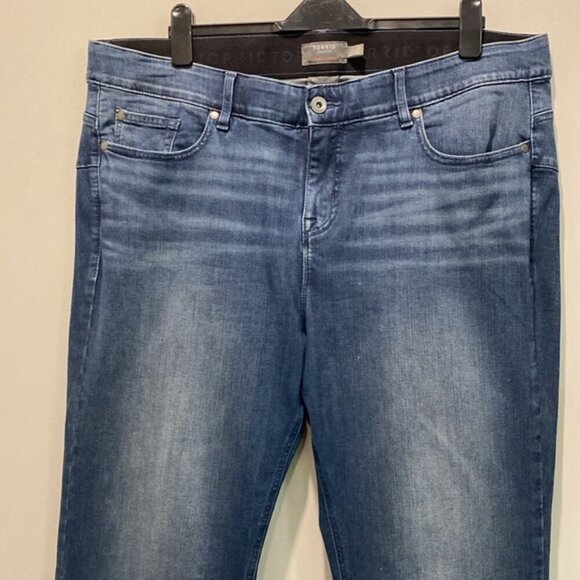 Torrid Bombshell Straight Jeans size 22R premium stretch. - Picture 3 of 14